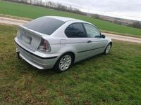 Gebraucht BMW 318 143 PS (105 kW) 2002 Silber Coupé