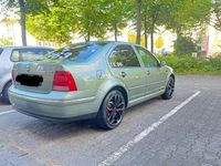 Second-hand VW Bora 110 CP (80 kW) 2003 Verde Berlinǎ