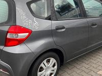 Gebraucht Honda Jazz 90 PS (66 kW) 2013 Silber Kleinwagen