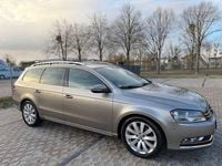 Gebraucht VW Passat Highline 177 PS (130 kW) 2013 Gold Kombi
