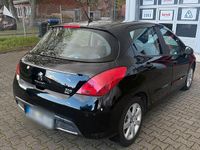 Gebraucht Peugeot 308 109 PS (80 kW) 2011 Schwarz Limousine