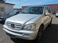 Second-hand Mercedes ML270 163 CP (119 kW) 2003 Argintiu SUV
