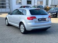 Gebraucht Audi A3 Attraction 105 PS (77 kW) 2009 Silber Kleinwagen