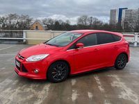 Gebraucht Ford Focus ST-Line 163 PS (119 kW) 2013 Rot Limousine