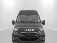 Second-hand Iveco Daily 156 CP (114 kW) 2022 Negru Van