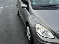 Gebraucht Mercedes B200 140 PS (102 kW) 2007 Grau Van / Kleinbus