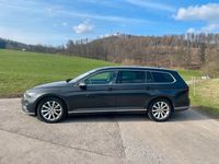 gebraucht VW Passat Variant 2.0 TDI DSG AHK