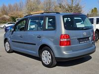 Gebraucht VW Touran Basis 102 PS (75 kW) 2004 Grau Van / Kleinbus