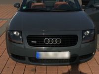 gebraucht Audi TT Roadster 1.8T quattro 165 kW 224 PS nimbusgra