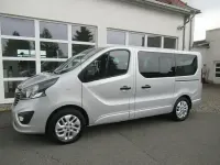 Gebraucht Opel Vivaro 146 PS (107 kW) 2018 Grau Van / Kleinbus
