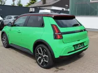 Neu Renault R5 Urban 88 kW (120 PS) 2026 Pop green / schwarzes dach Kleinwagen