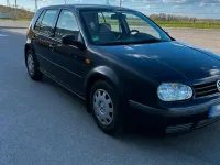 Second-hand VW Golf IV 101 CP (74 kW) 1998 Albastru Hatchback