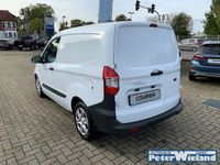 Gebraucht Ford Transit Trend 101 PS (74 kW) 2023 Frostweiß Van