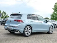 Gebraucht VW Golf VIII Pro 150 PS (110 kW) 2025 Blau Limousine