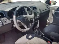 Gebraucht VW Polo 75 PS (55 kW) 2014 Rot Limousine