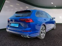 Gebraucht VW Golf VIII R-line 150 PS (110 kW) 2023 Blau / lapiz blue (metallic) Kombi