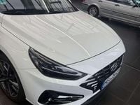 Gebraucht Hyundai i30 Trend 160 PS (117 kW) 2023 Weiß Limousine