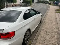 Gebraucht BMW 325 Basis 197 PS (144 kW) 2010 Weiß Coupé