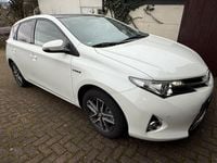 Gebraucht Toyota Auris Life 136 PS (100 kW) 2014 Weiß Limousine