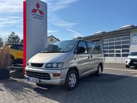 Gebraucht Mitsubishi Space Gear 113 PS (83 kW) 1999 Silber Van / Kleinbus