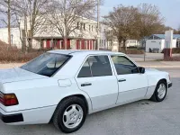 Gebraucht Mercedes 230 132 PS (97 kW) 1990 Weiß Limousine