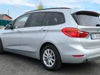 Gebraucht BMW 218 Gran Tourer Advantage 150 PS (110 kW) 2015 Silber Van / Kleinbus
