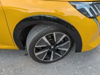 Gebraucht Peugeot e-208 GT 100 kW (136 PS) 2020 Gelb Kleinwagen
