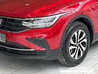 Gebraucht VW Tiguan Active 150 PS (110 kW) 2022 Kings red (rot) SUV