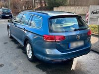 Gebraucht VW Passat 180 PS (132 kW) 2014 Blau Kombi