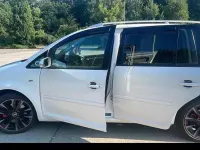 Gebraucht VW Touran Sport 170 PS (125 kW) 2007 Weiß Van / Kleinbus