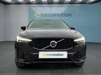 Gebraucht Volvo XC60 Plus 197 PS (144 kW) 2023 Schwarz SUV
