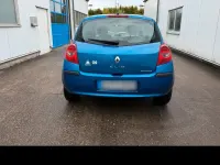 Gebraucht Renault Clio 75 PS (55 kW) 2005 Blau Kleinwagen