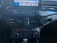 Second-hand Ford Focus 125 CP (91 kW) 2019 Negru Break