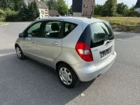 Gebraucht Mercedes A180 Elegance 109 PS (80 kW) 2010 Silber Van / Kleinbus