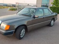 Gebraucht Mercedes 300 110 PS (80 kW) 1991 Grau Limousine