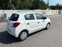 Gebraucht Mitsubishi Space Star Basis 71 PS (52 kW) 2015 Weiß Limousine