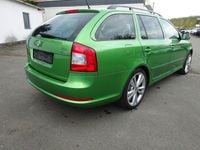 Usado Skoda Octavia RS 170 HP (125 kW) 2012 Verde Carrinha