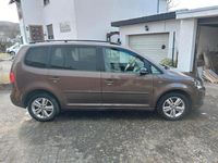 Gebraucht VW Touran 140 PS (102 kW) 2013 Braun Van / Kleinbus