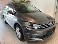 Gebraucht VW Touran Comfortline 110 PS (80 kW) 2017 Grau metallic Van / Kleinbus