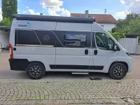 Gebraucht Peugeot Boxer 162 PS (119 kW) 2024 Grau Van