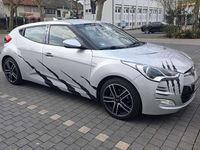 Gebraucht Hyundai Veloster Style 140 PS (102 kW) 2012 Silber Kleinwagen