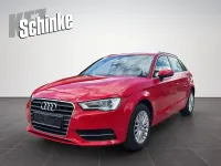 Gebraucht Audi A3 Ambiente 110 PS (80 kW) 2015 Rot Kombi