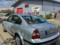 Usata VW Passat 102 CV (75 kW) 2000 Grigio Berlina