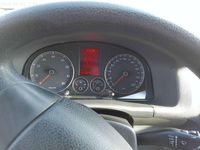 Gebraucht VW Touran Trendline 102 PS (75 kW) 2008 Reflexsilber metallic Van / Kleinbus