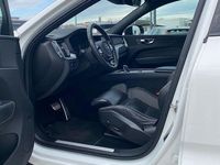 Gebraucht Volvo XC60 R-Design 197 PS (144 kW) 2021 Weiß SUV