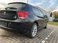 Gebraucht BMW 114 102 PS (75 kW) 2014 Schwarz Kleinwagen