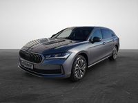 Neu Skoda Superb Selection 150 PS (110 kW) 2026 Grau Kombi