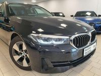 Gebraucht BMW 520 Performance 190 PS (139 kW) 2023 Schwarz ii Kombi