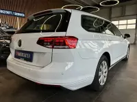 Gebraucht VW Passat 150 PS (110 kW) 2023 Weiß Kombi