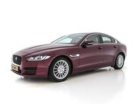 Gebraucht Jaguar XE Business Edition 165 PS (121 kW) 2017 Rot Limousine